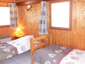 Andagne 2 - Chambre lits simples   