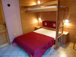 Chaudannes 15 - Chambre double avec lit savoyard